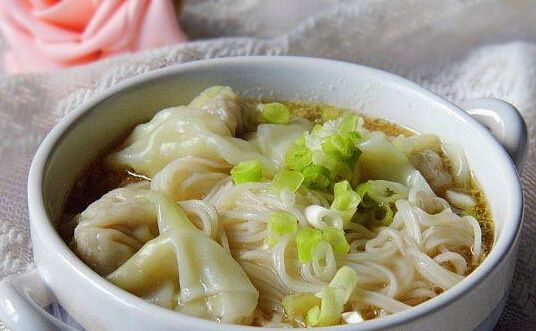 葱香云吞面