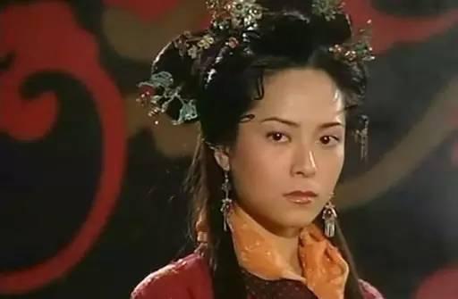 拒绝豪门 双料选美冠军嫁给幕后幸福惹人羡-千