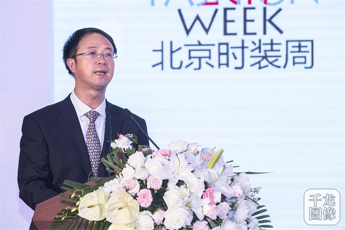 1.北京市委宣传部副部长余俊生