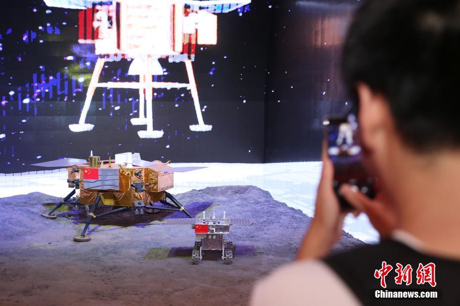 “砥砺奋进的五年”大型成就展面向公众开放