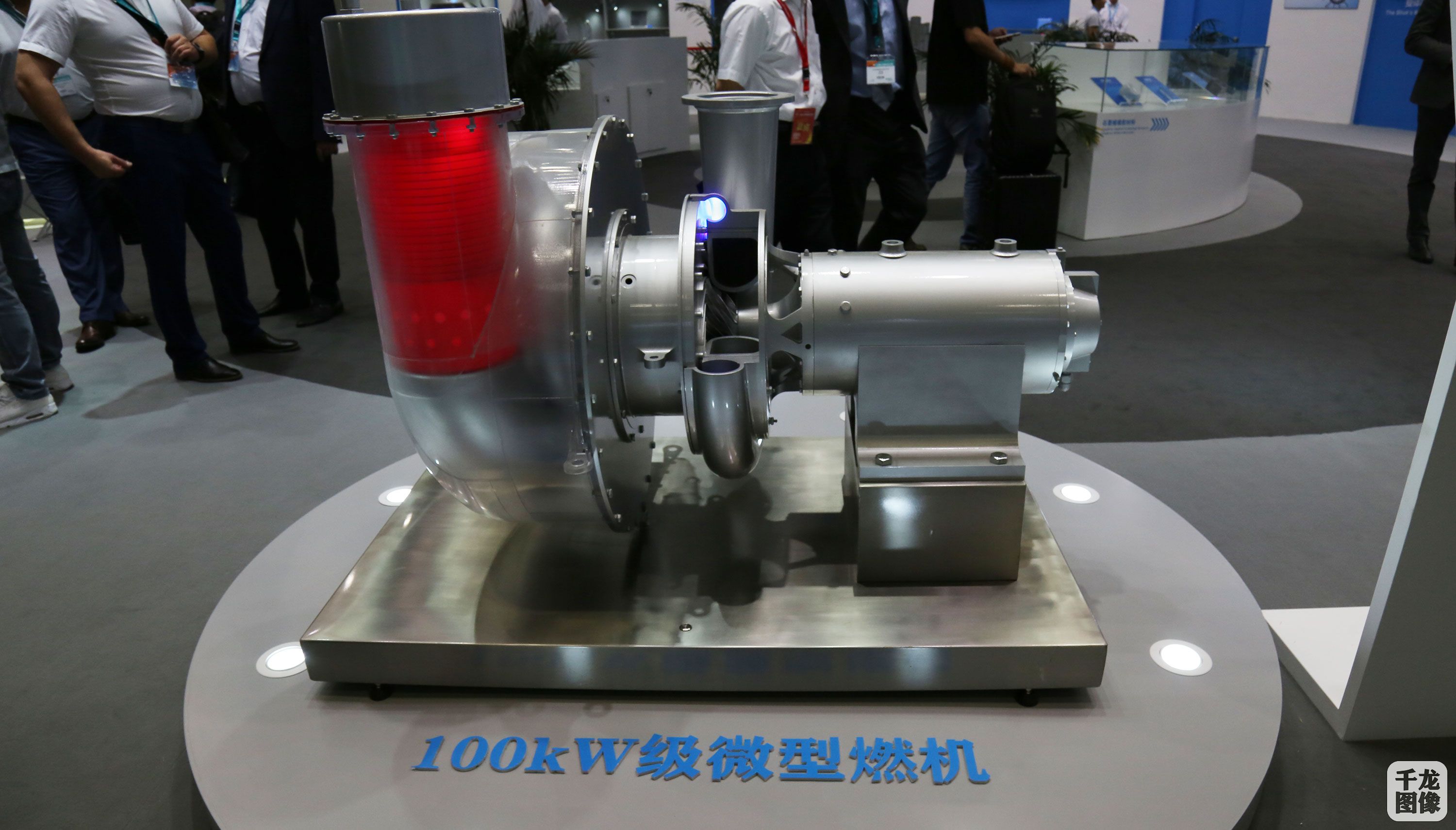 组图回顾2017年北京航展(1) 航发集团展出隐身材料彰显雄厚实力(3)-千龙网·中国首都网