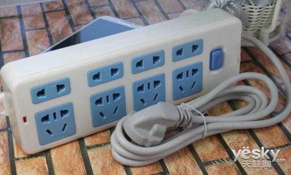 电饭锅电源插头为何是三角而不是两角?-千龙网