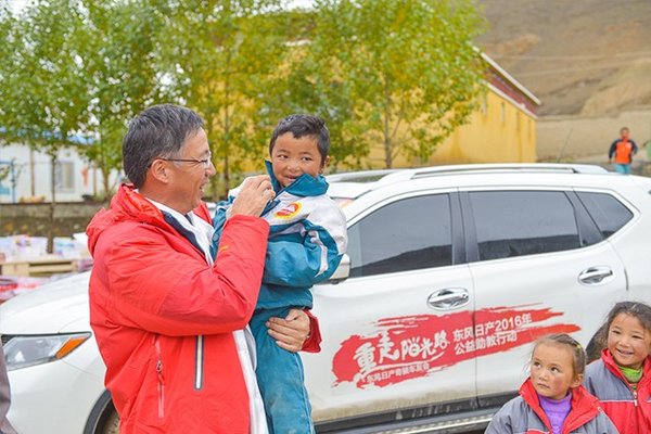 智能扶贫，助教未来东风日产联合小米开启“智享童梦计划”-图2