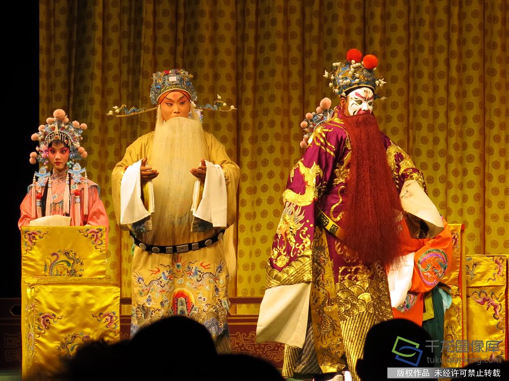 北戏版《龙凤呈祥》坤生坤净同台竞艳
