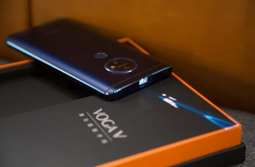 可以投影的手机_手机投影智能电视_投影手机vv3