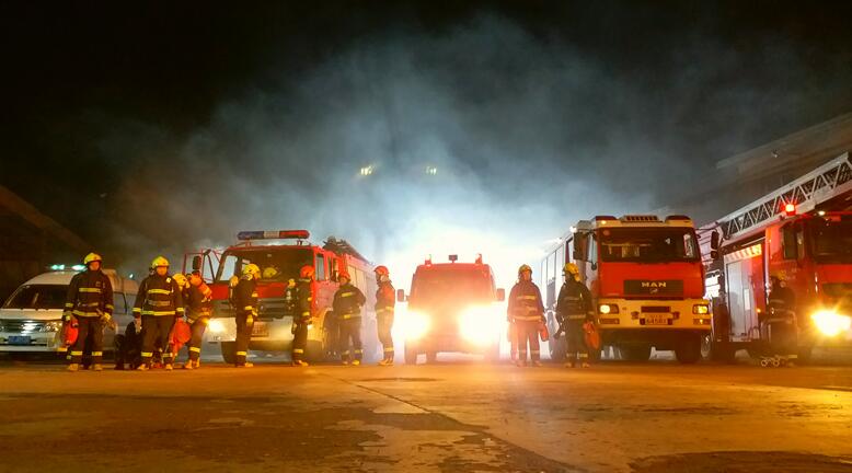 首部消防网络电影《逆行兄弟》杀青 致敬最美逆行者-千龙网·中国首都网