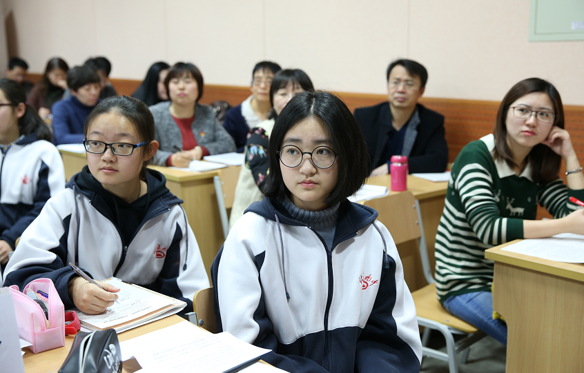 自主学习与探究贯穿数学课 石景山区推进基础