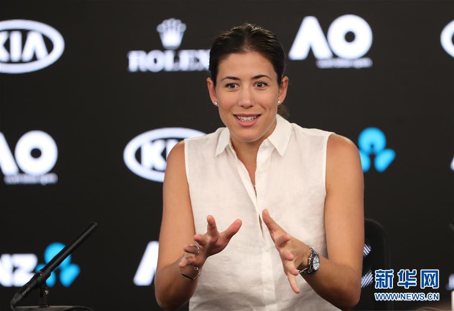 (体育)(1)网球——澳网:穆古拉扎出席赛前发布会
