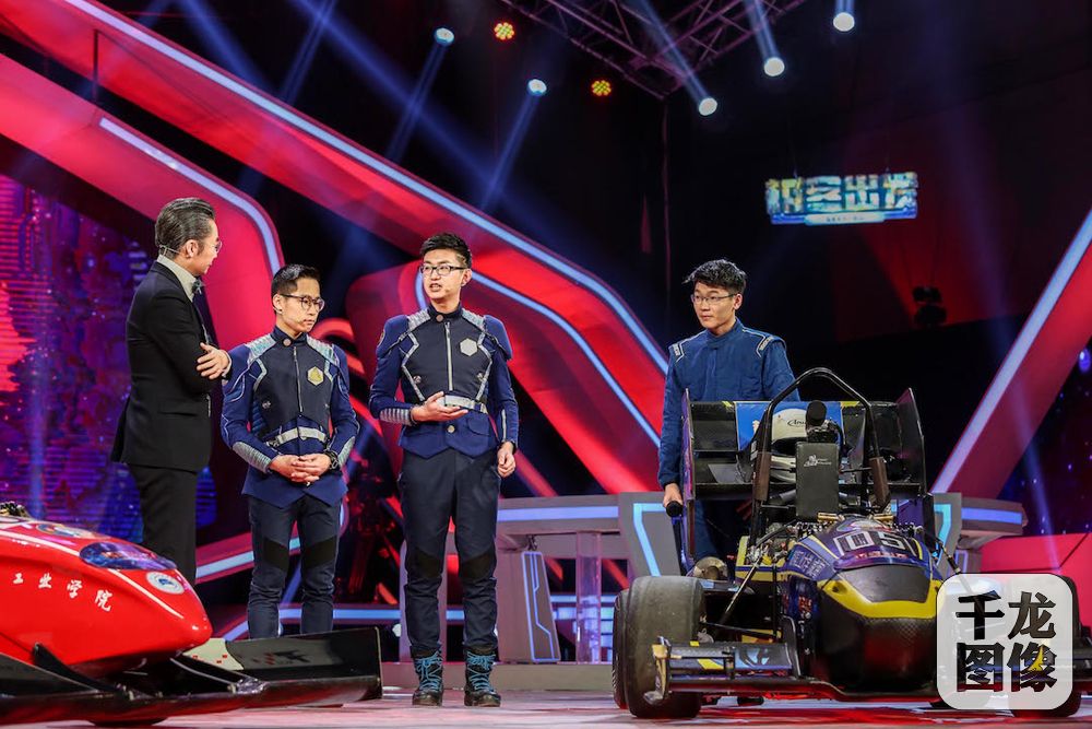 哈尔滨工业大学极客团队