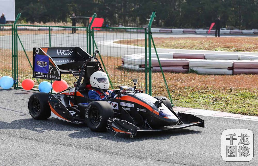 极客挑战赛车拉力拔河 (3)