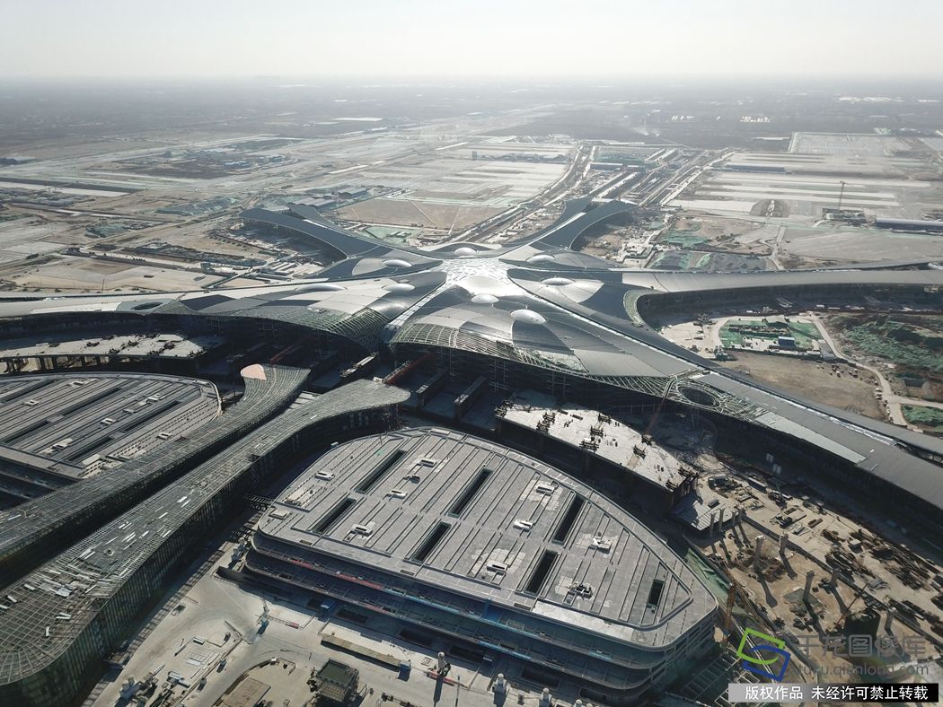 北京新机场项目中建二局所辖标段综合管廊主体结构全线贯通——中建二局北京分公司2