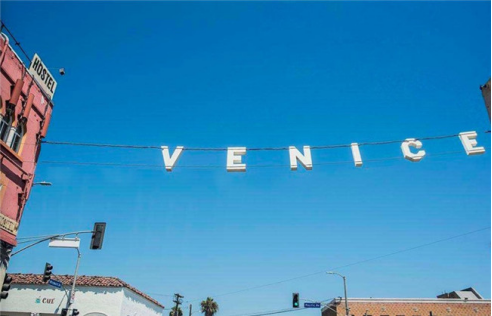 TOMS VENICE 帆布懒人鞋系列发售,用色彩创造每天的仪式感