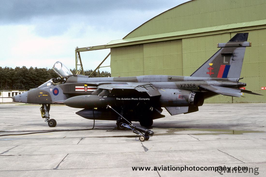 英国皇家空军的美洲豹战斗轰炸机 空空导弹挂