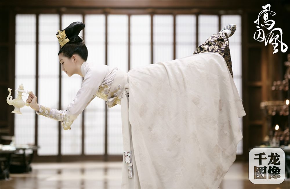 《凤囚凰》宋威龙与有情人终成眷属,关晓彤成