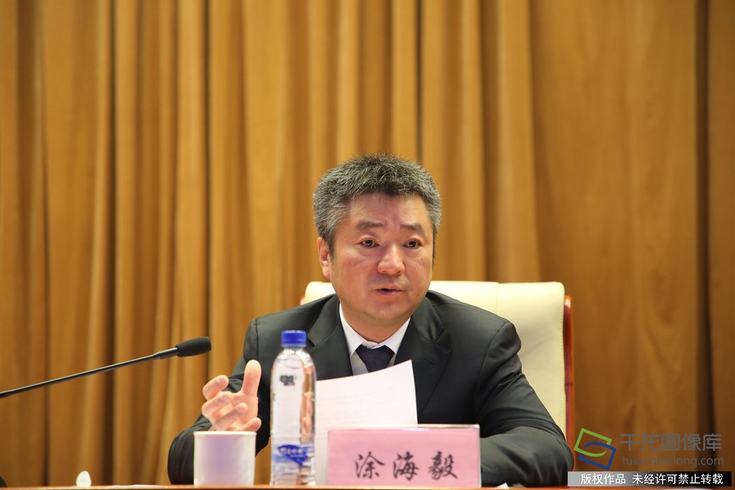 北京城建道桥建设集团总经理涂海毅作2018年总经理工作报告.企业供
