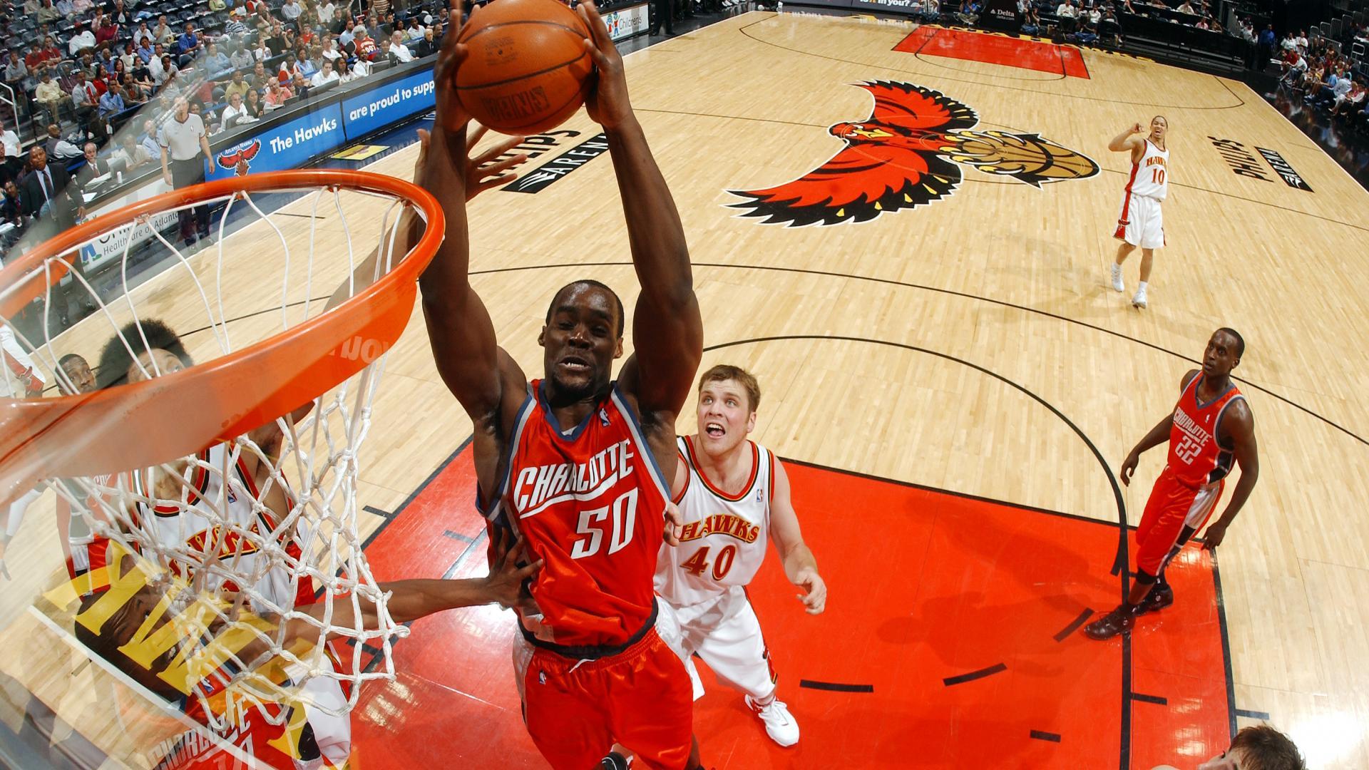 他曾力压魔兽 重伤报销连太阳队医都说没救 却在36岁杀回NBA