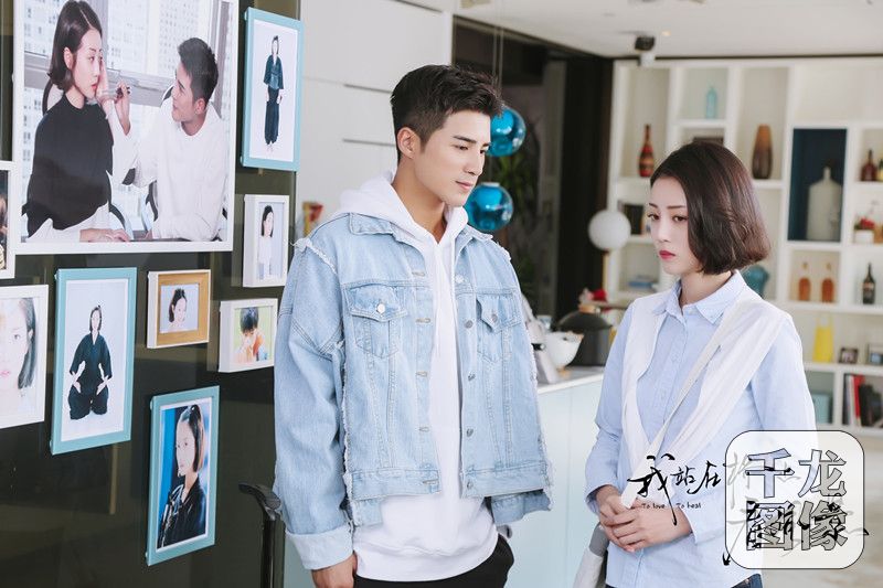 《我站在桥上看风景》姜潮尬出新花样 心向美