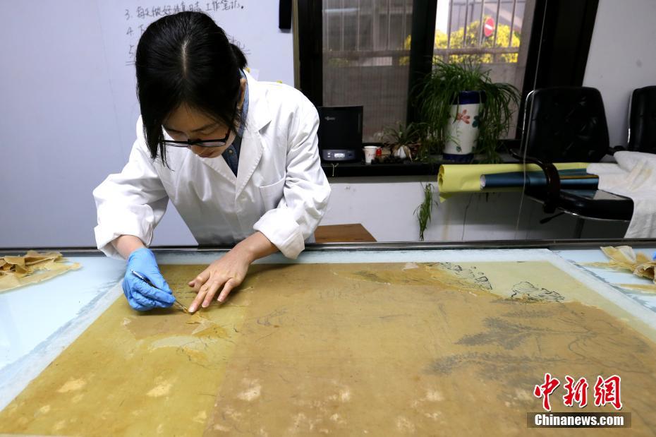 陕西历史博物馆的&ldquo;文物医生&rdquo;