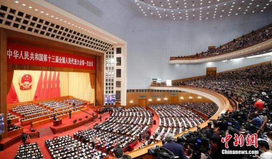 3月5日,十三届全国人大一次会议在北京开幕。<a target='_blank' href='http://www.chinanews.com/'>中新社</a>记者 杜洋 摄 点击进入下一页