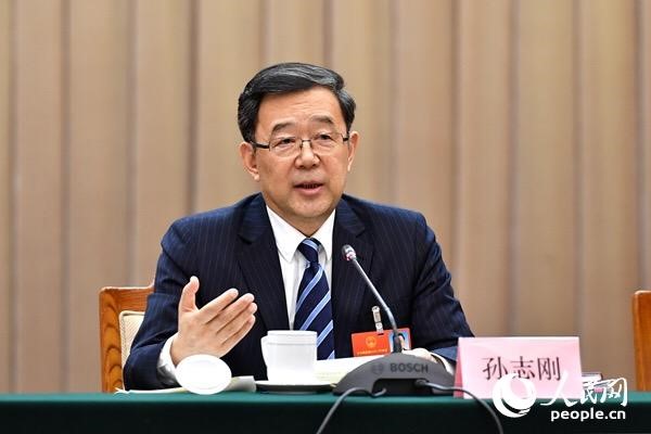 全国人大代表、贵州省委书记、省人大常委会主任孙志刚发言