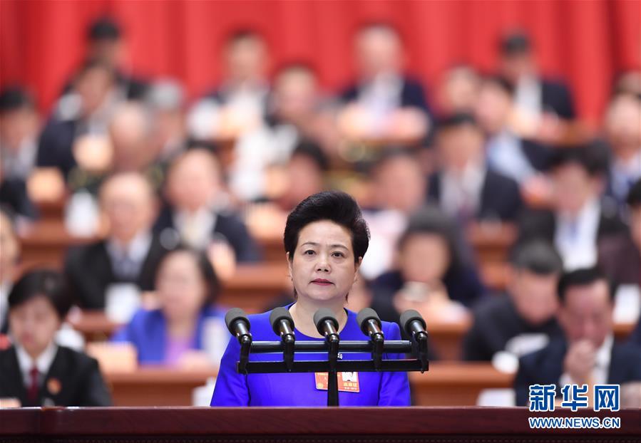 　3月10日，全国政协十三届一次会议在北京人民大会堂举行第三次全体会议。这是王欢委员作大会发言。 新华社记者 燕雁 摄