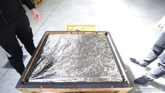 用12万元的PC玩游戏是什么体验？分体式水冷太酷炫