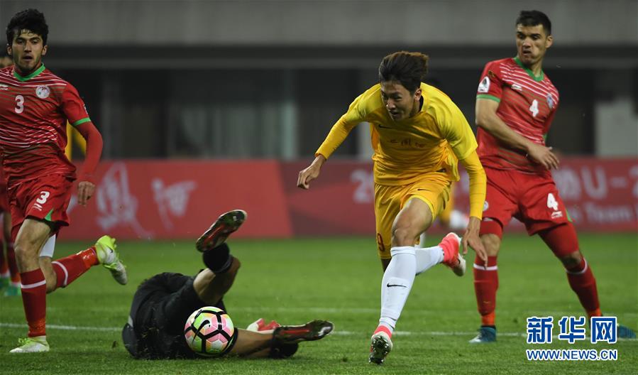 （体育）（5）足球&mdash;&mdash;友谊赛：中国U21选拔队胜塔吉克斯坦国家队