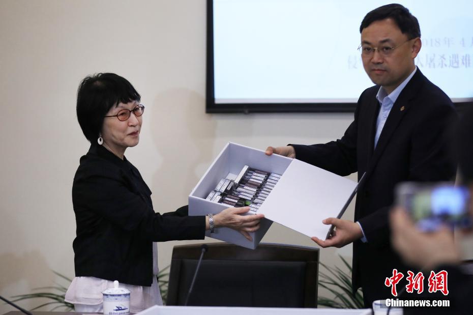 日本友人松冈环捐赠南京大屠杀幸存者影像&ldquo;为历史作证&rdquo;
