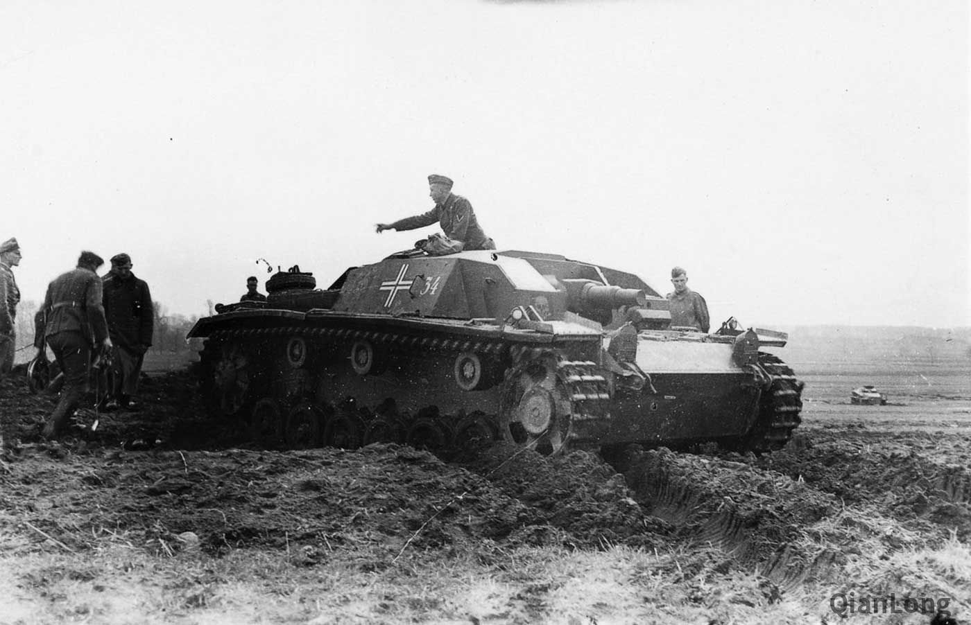 在东线作战的德军3号突击炮 老炮老标志增加被