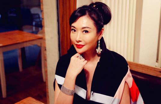 郭金陈亚雷携电影《新马永贞》亮相中国国际服