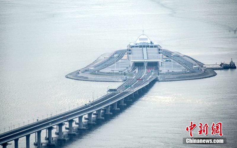 远眺港珠澳大桥雄姿 风景美如画