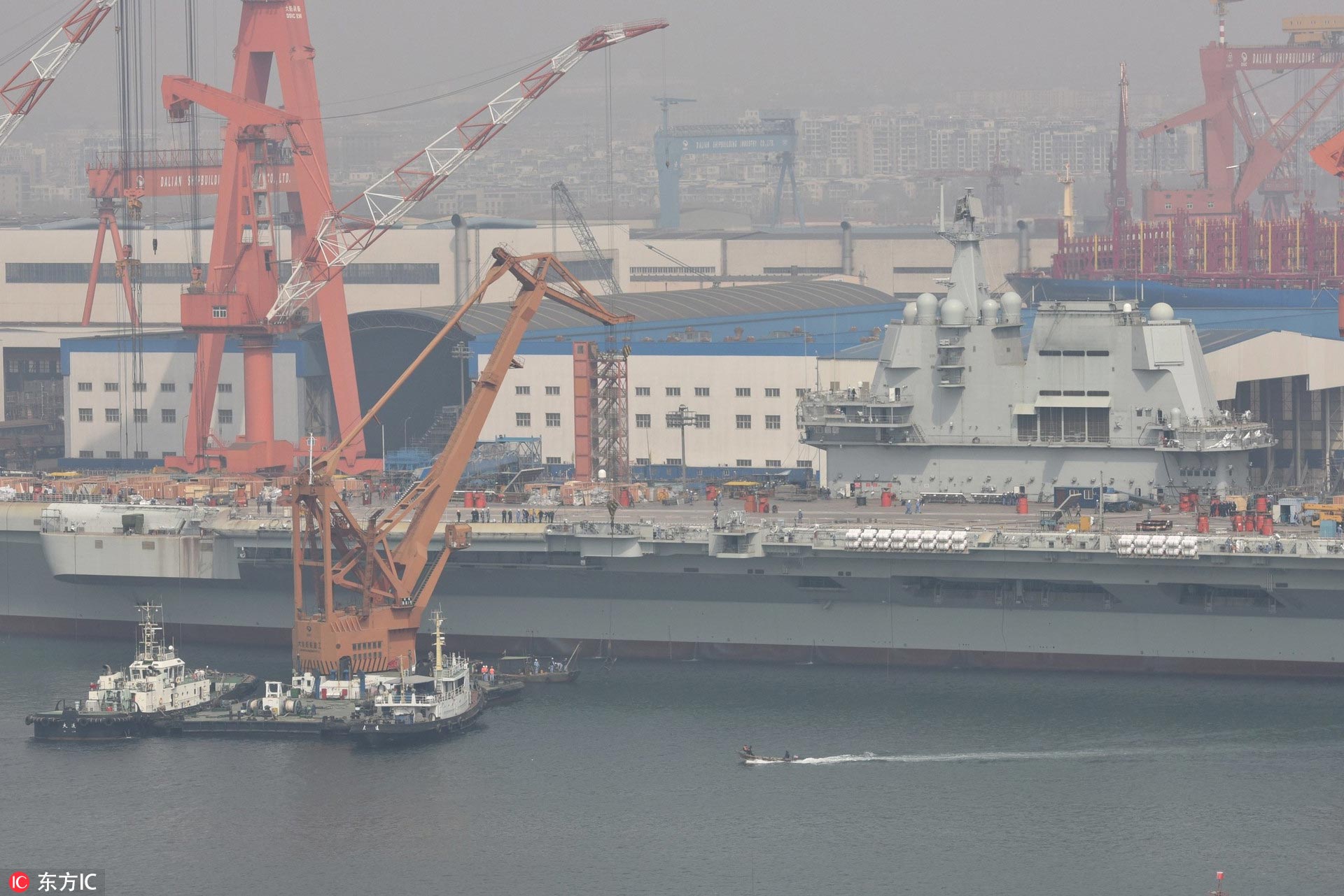 2018年04月19日,辽宁大连,天气有雾,首艘首艘