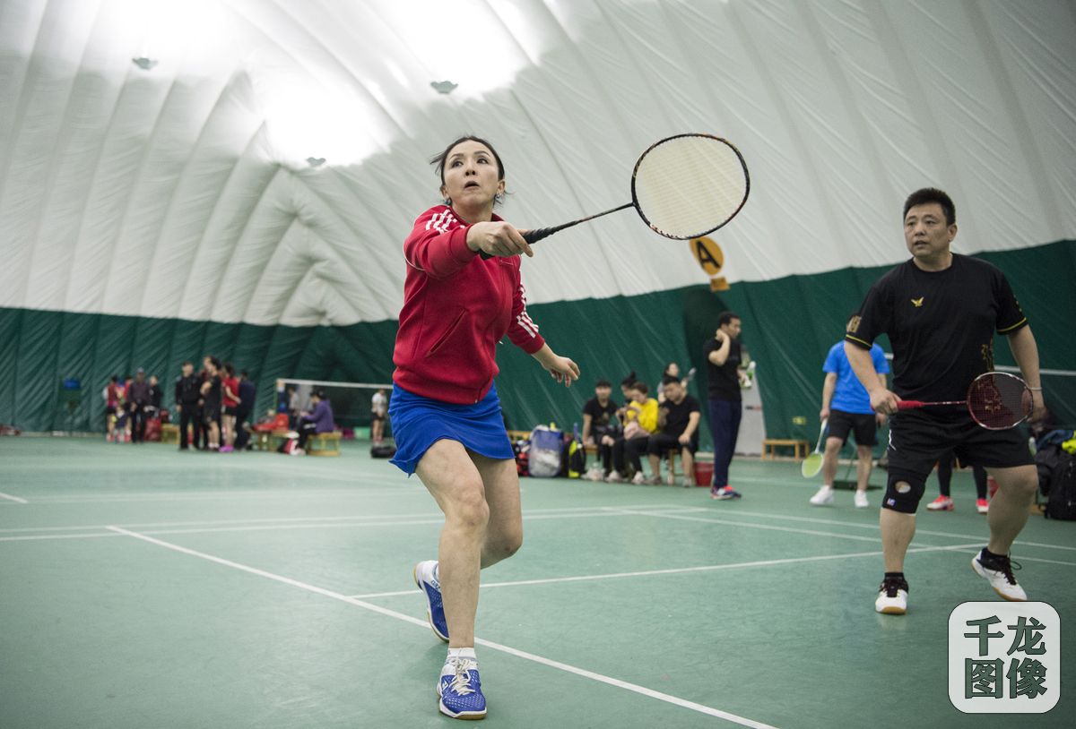 北京市内众多羽毛球民间高手前来参赛