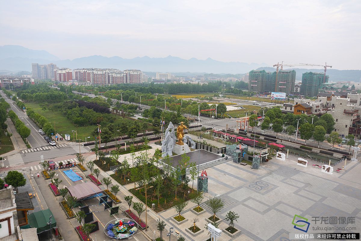 三级贫困证明_城镇贫困月收入(3)