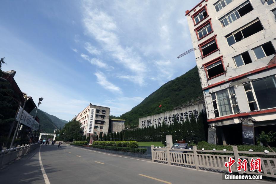 探访四川北川老县城地震遗址(6)