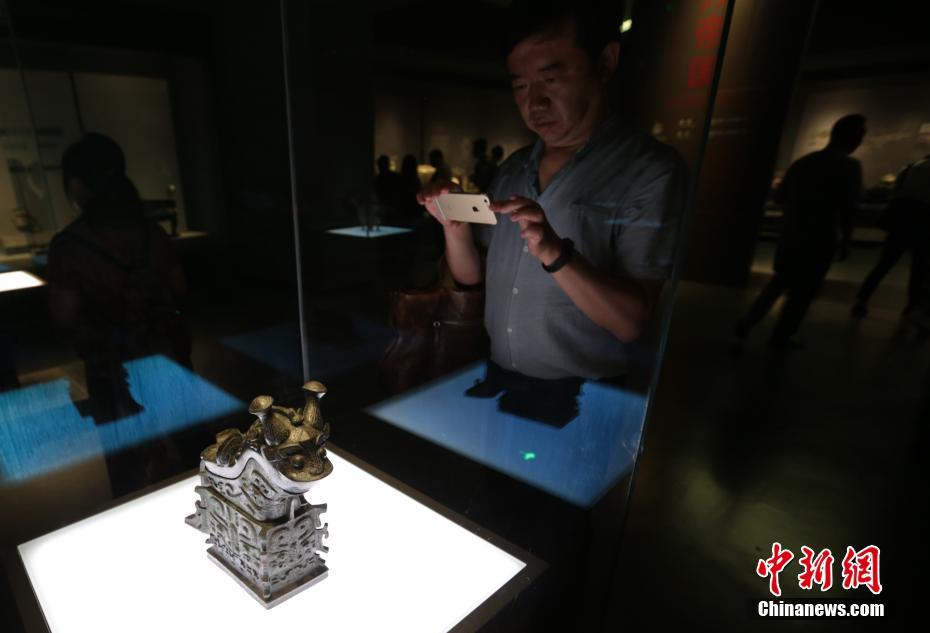 陕西考古十年新发现精品文物&ldquo;面世&rdquo;