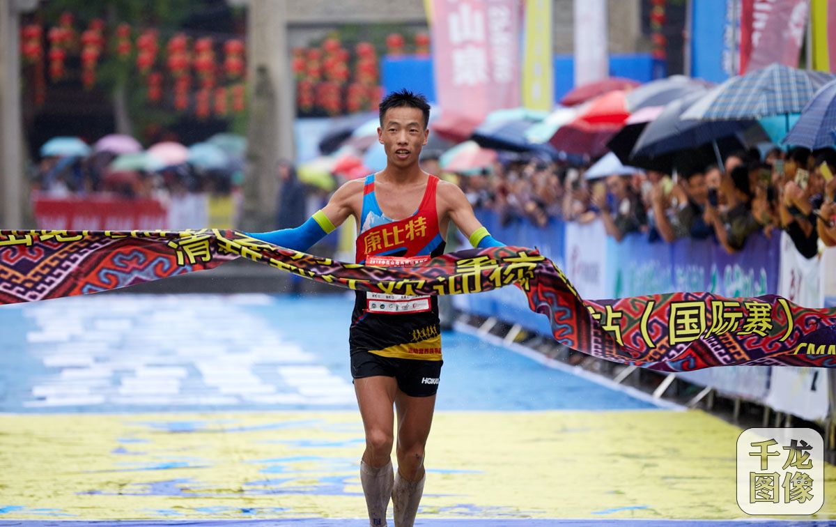 42公里个人赛男子第一名