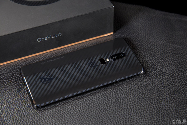 给同质化一个耳光!这些手机独一无二(3)