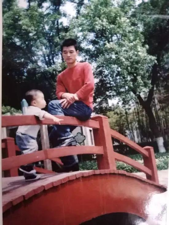 孟祥斌与孟诗妍合影