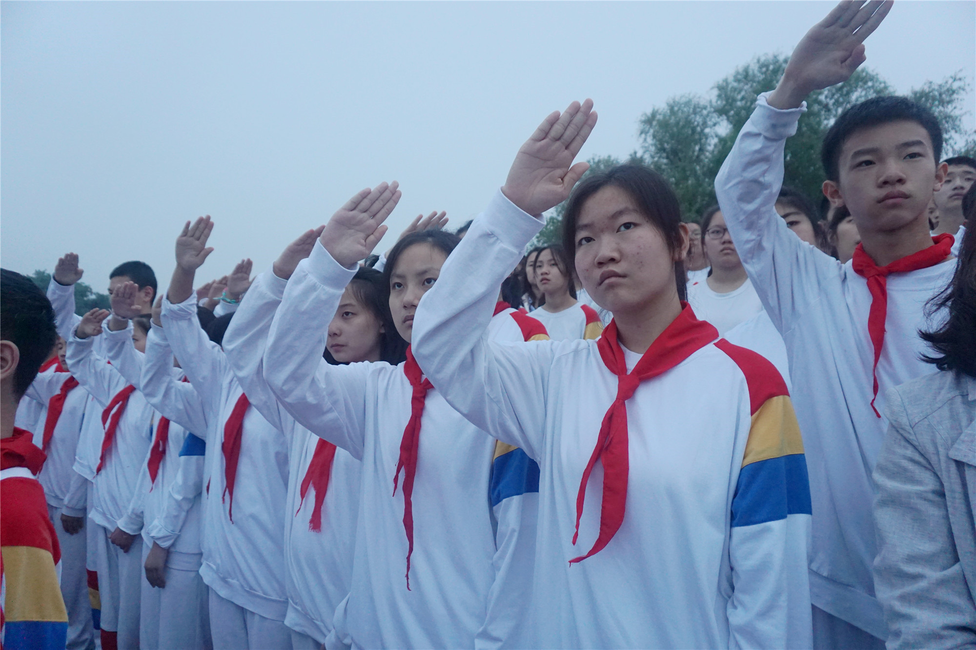二十五中参加天安门广场升旗仪式