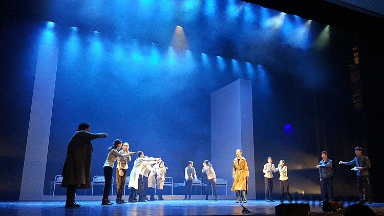 一分半|禁毒话剧《蒲公英》登陆京城舞台首演