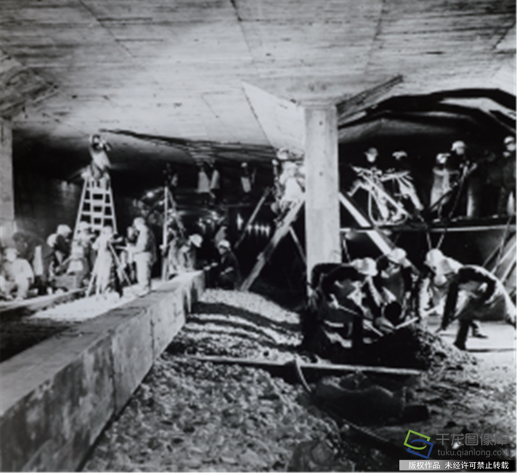 北京地铁 1 号线混凝土浇注施工现场