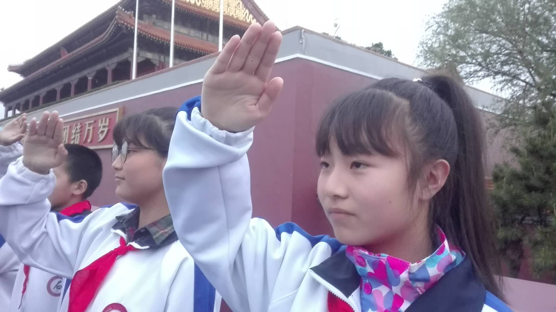 让五星红旗永远飘扬在心中