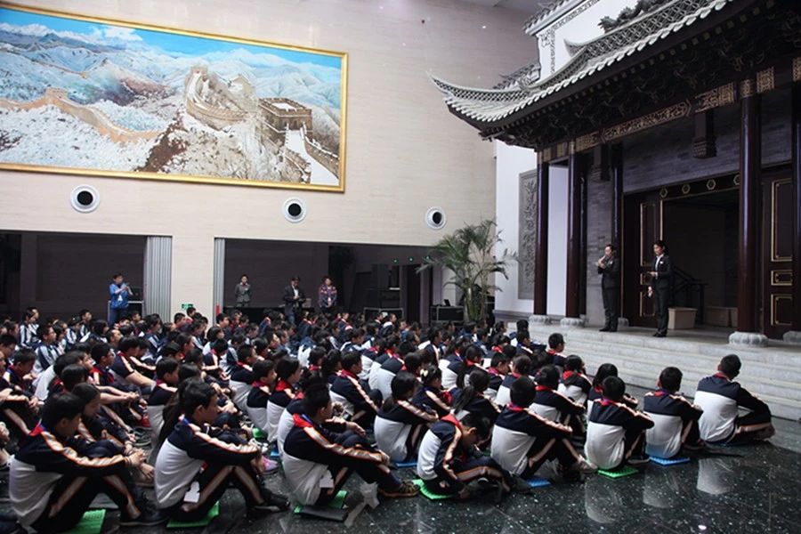 铭记历史 爱我中华