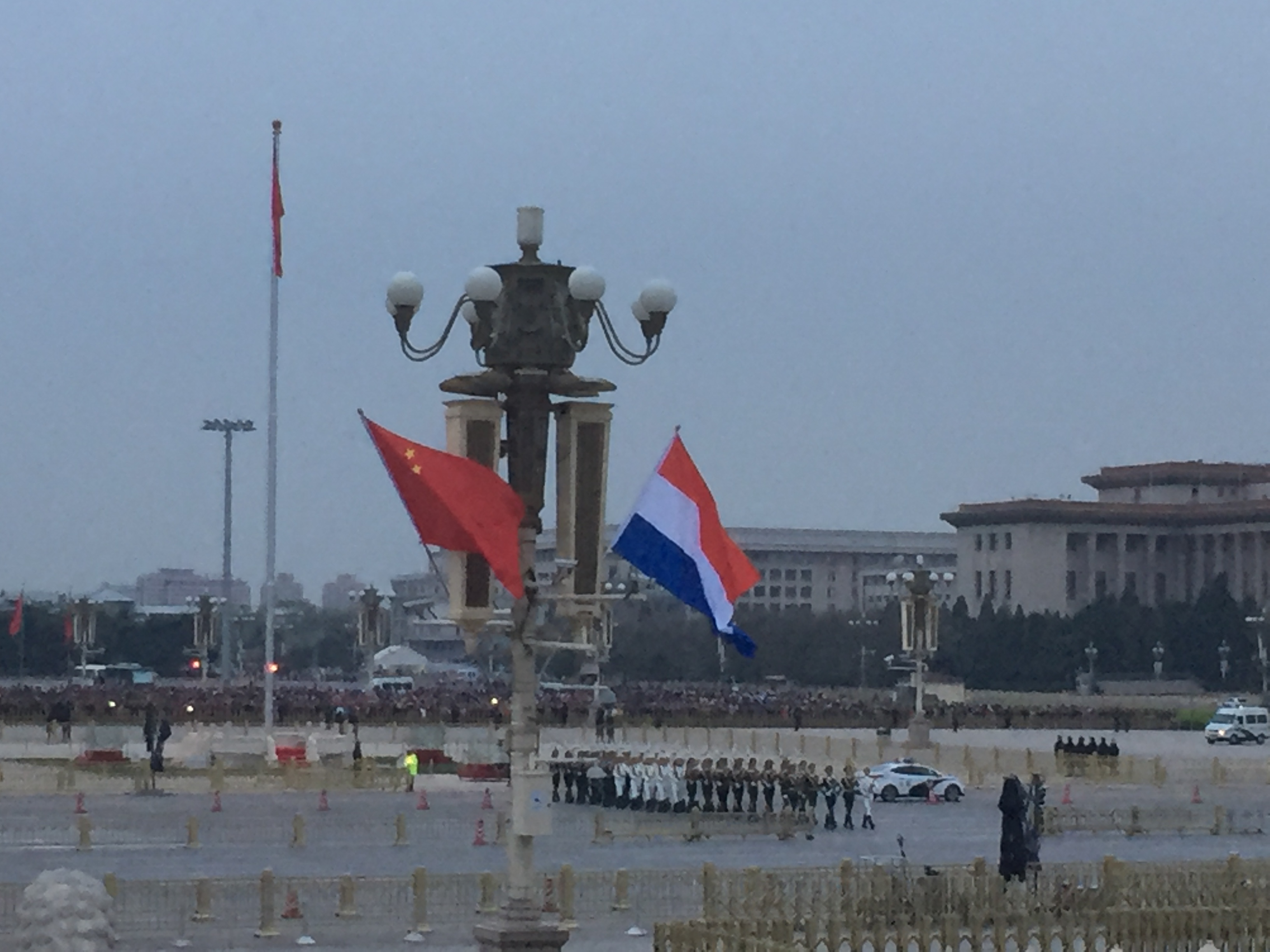 北京市第四十三中学观升旗