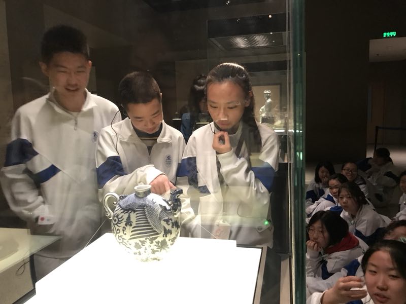 北航实验学校中学部走进首都博物馆