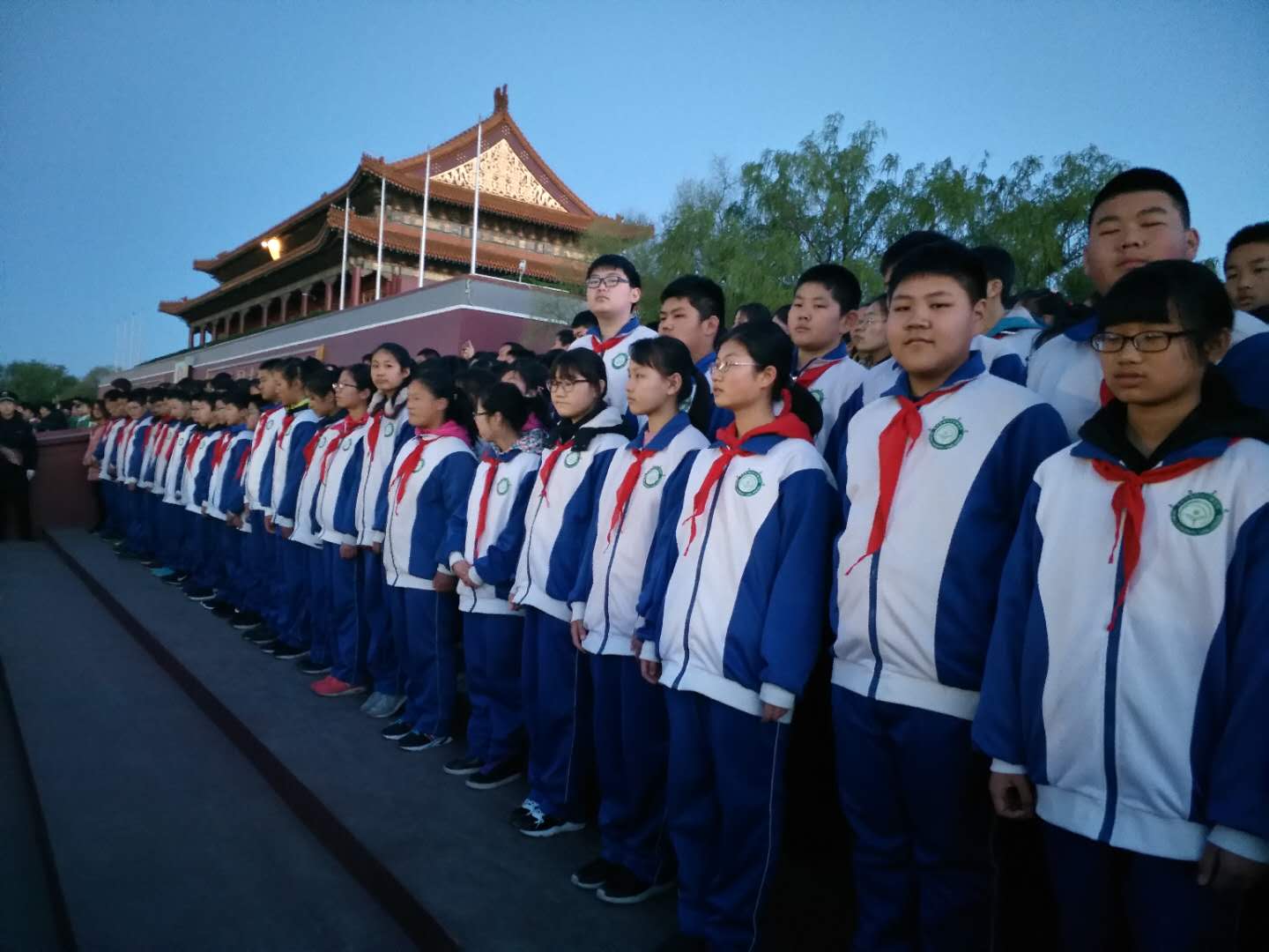 通州区台湖学校参加天安门升旗仪式