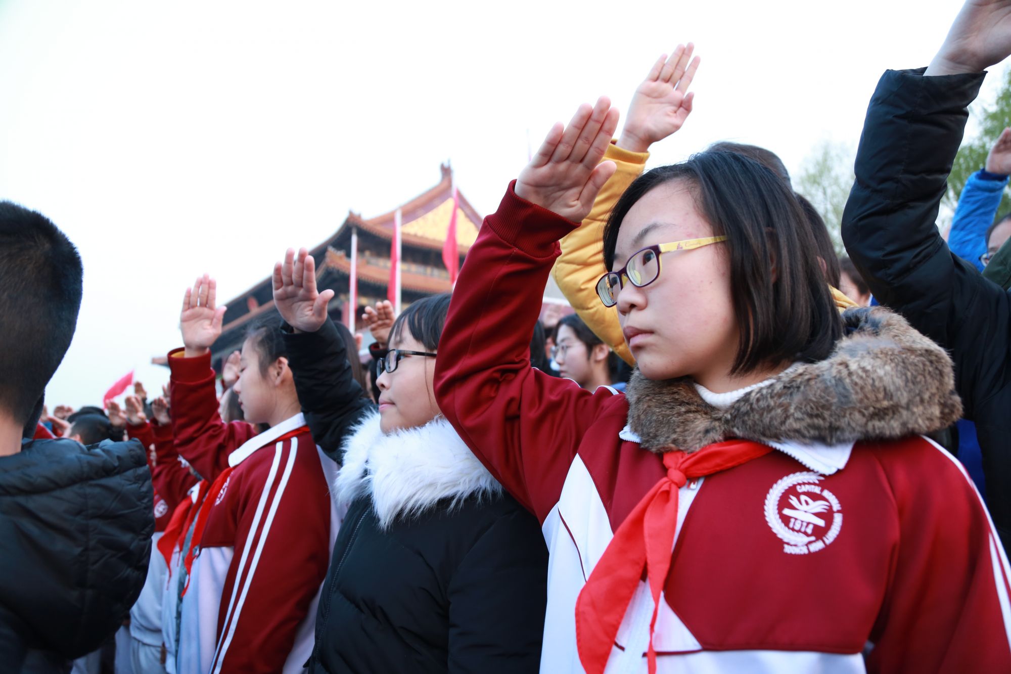 首师大附中通州校区学生观看天安门升旗仪式