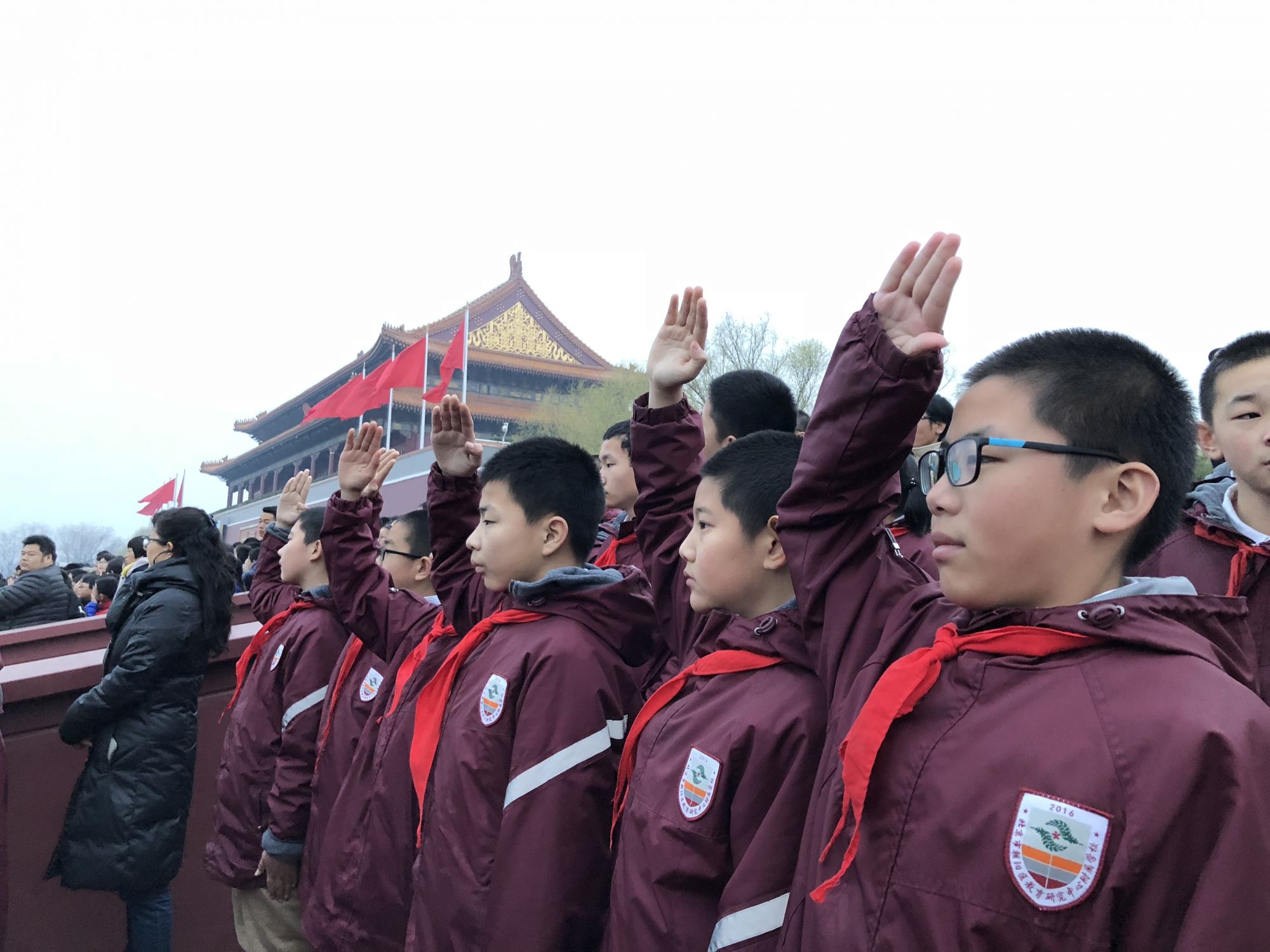 教研附校师生观看天安门升旗仪式