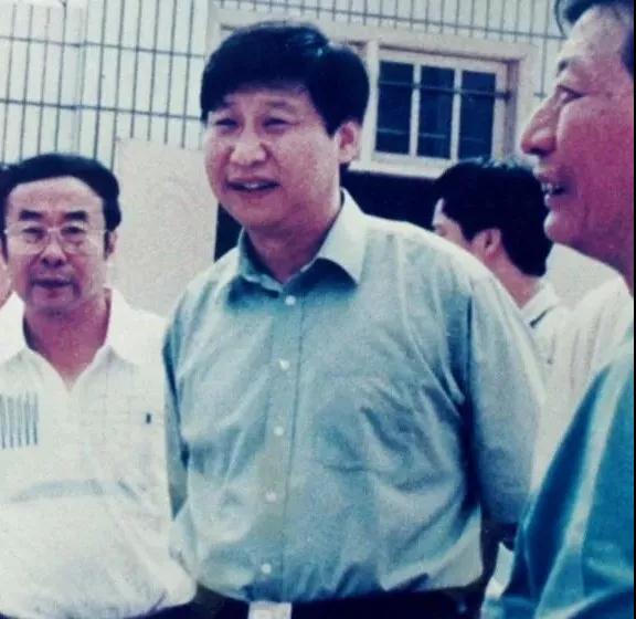 为这个县级市的发展，习近平总结出一份经验